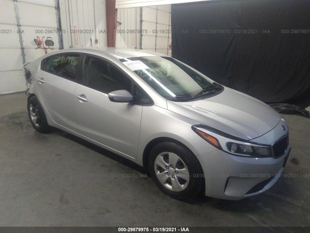 KIA FORTE 2017 3kpfk4a74he159565