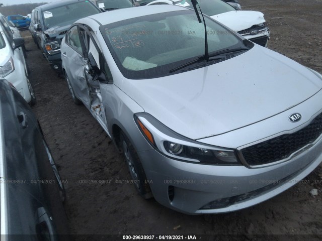 KIA FORTE 2017 3kpfk4a74he160604