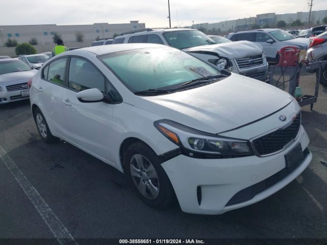 KIA FORTE 2018 3kpfk4a74je168546