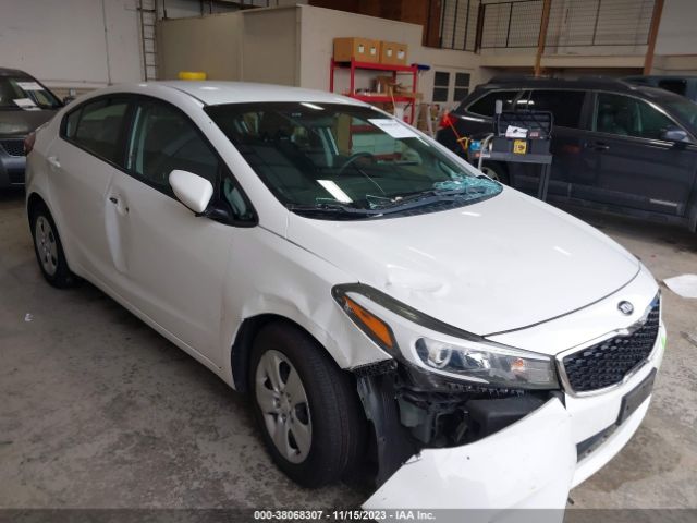 KIA FORTE 2018 3kpfk4a74je254438