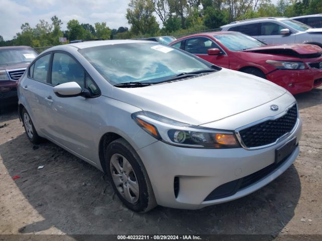 KIA FORTE 2018 3kpfk4a74je270560