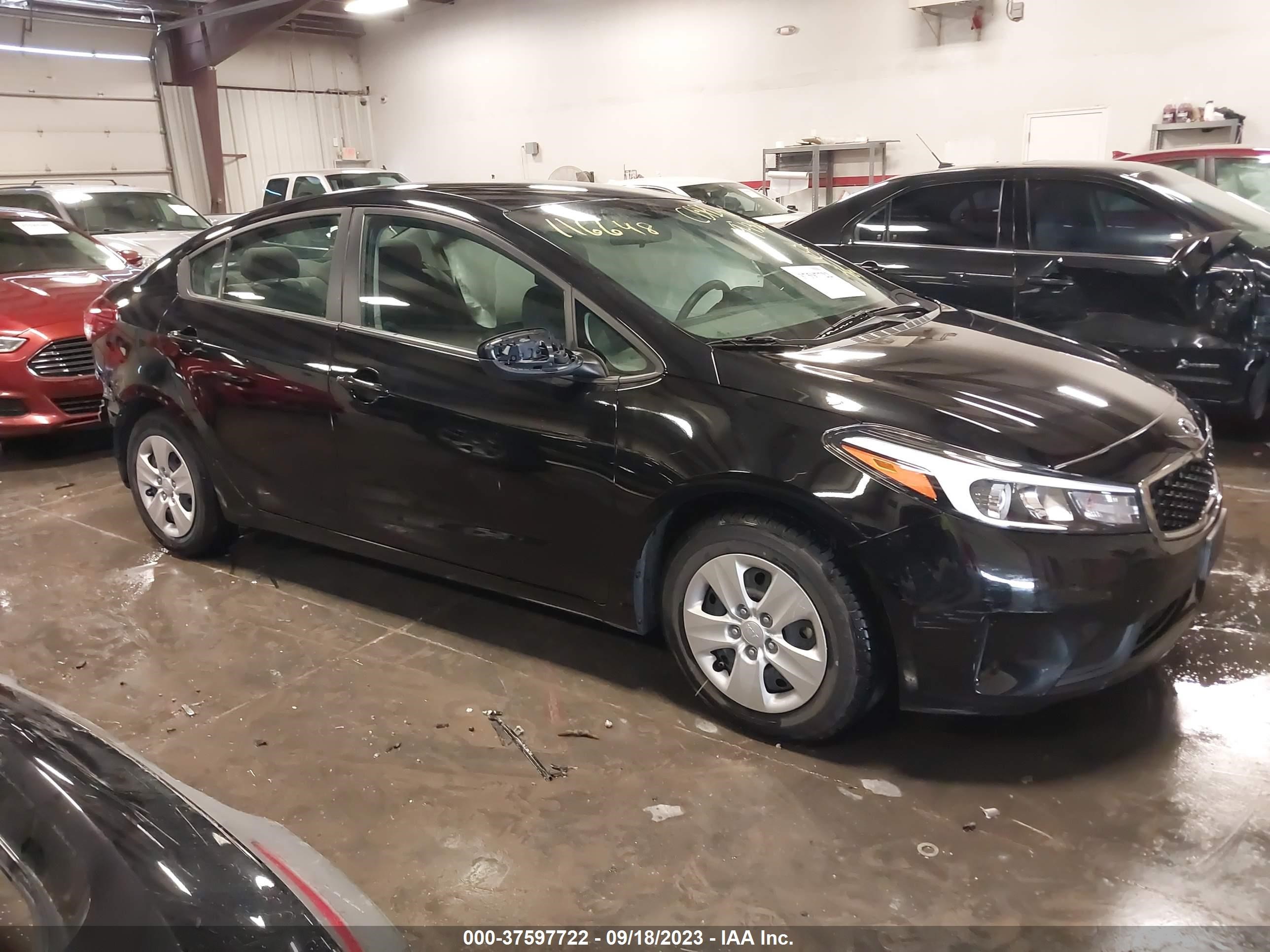 KIA FORTE 2017 3kpfk4a75he011392