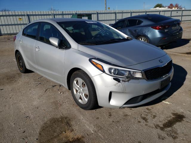 KIA FORTE LX 2017 3kpfk4a75he040522