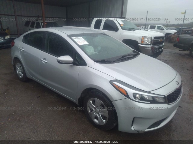 KIA FORTE 2017 3kpfk4a75he042593