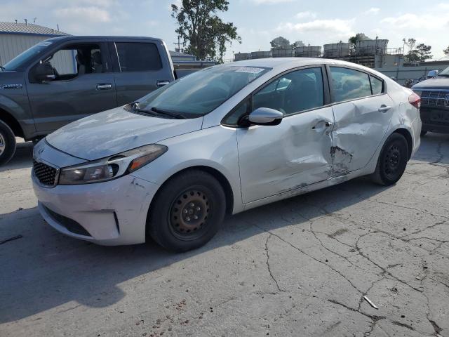 KIA FORTE LX 2017 3kpfk4a75he044506