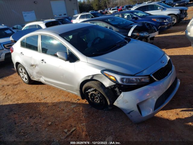 KIA FORTE 2017 3kpfk4a75he045302