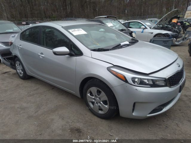 KIA FORTE 2017 3kpfk4a75he062617