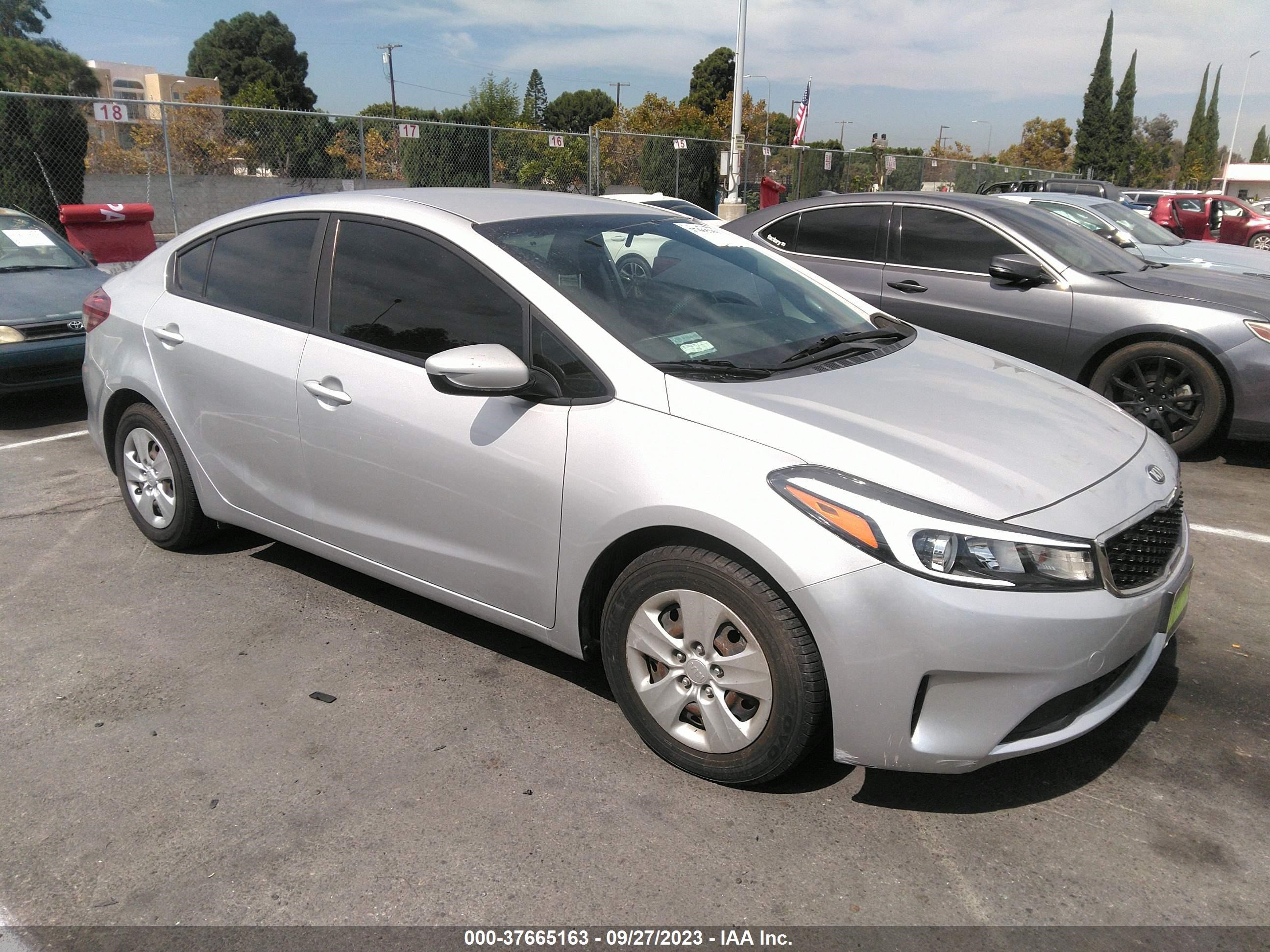 KIA FORTE 2017 3kpfk4a75he071009