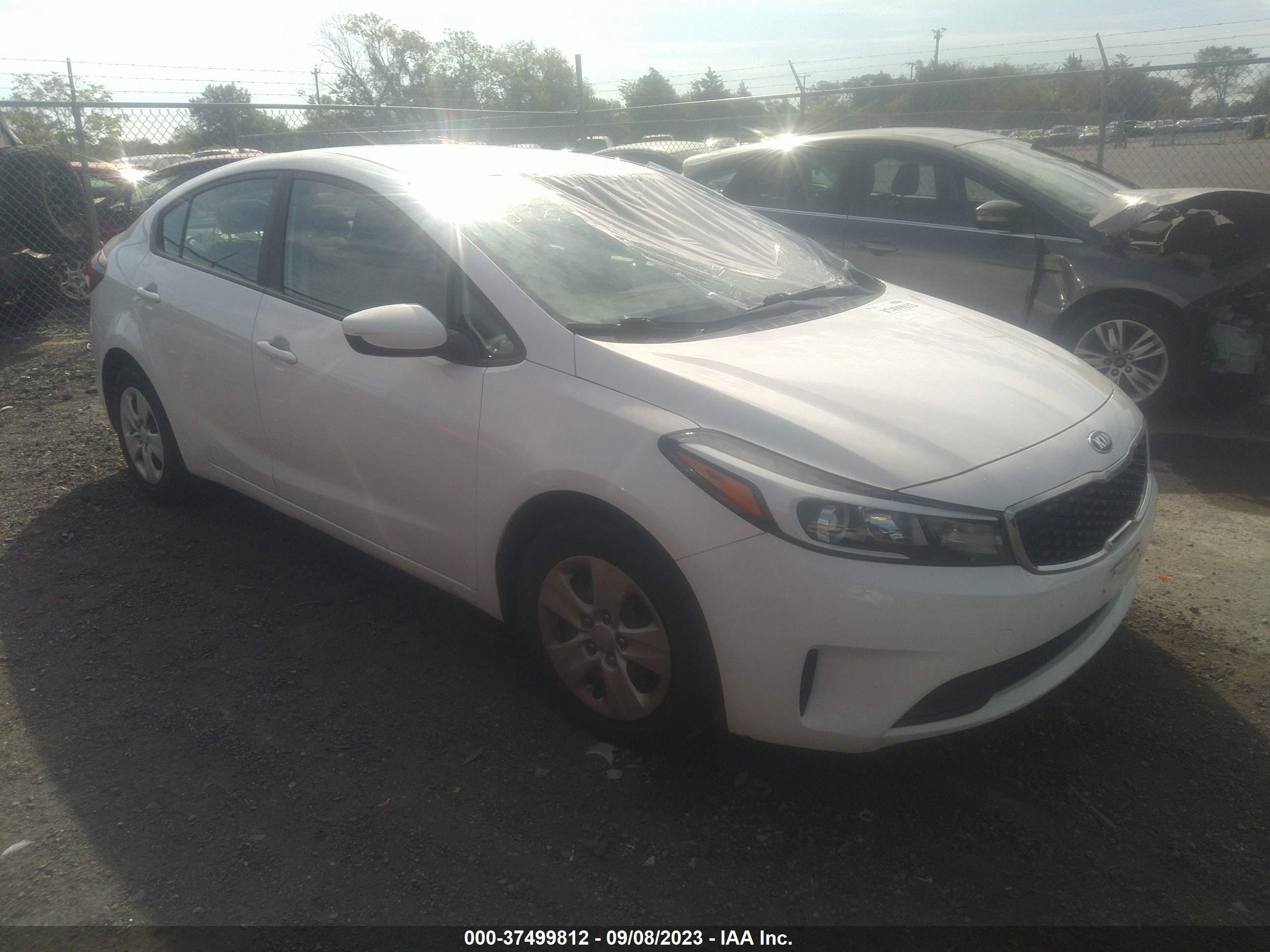 KIA FORTE 2017 3kpfk4a75he105109