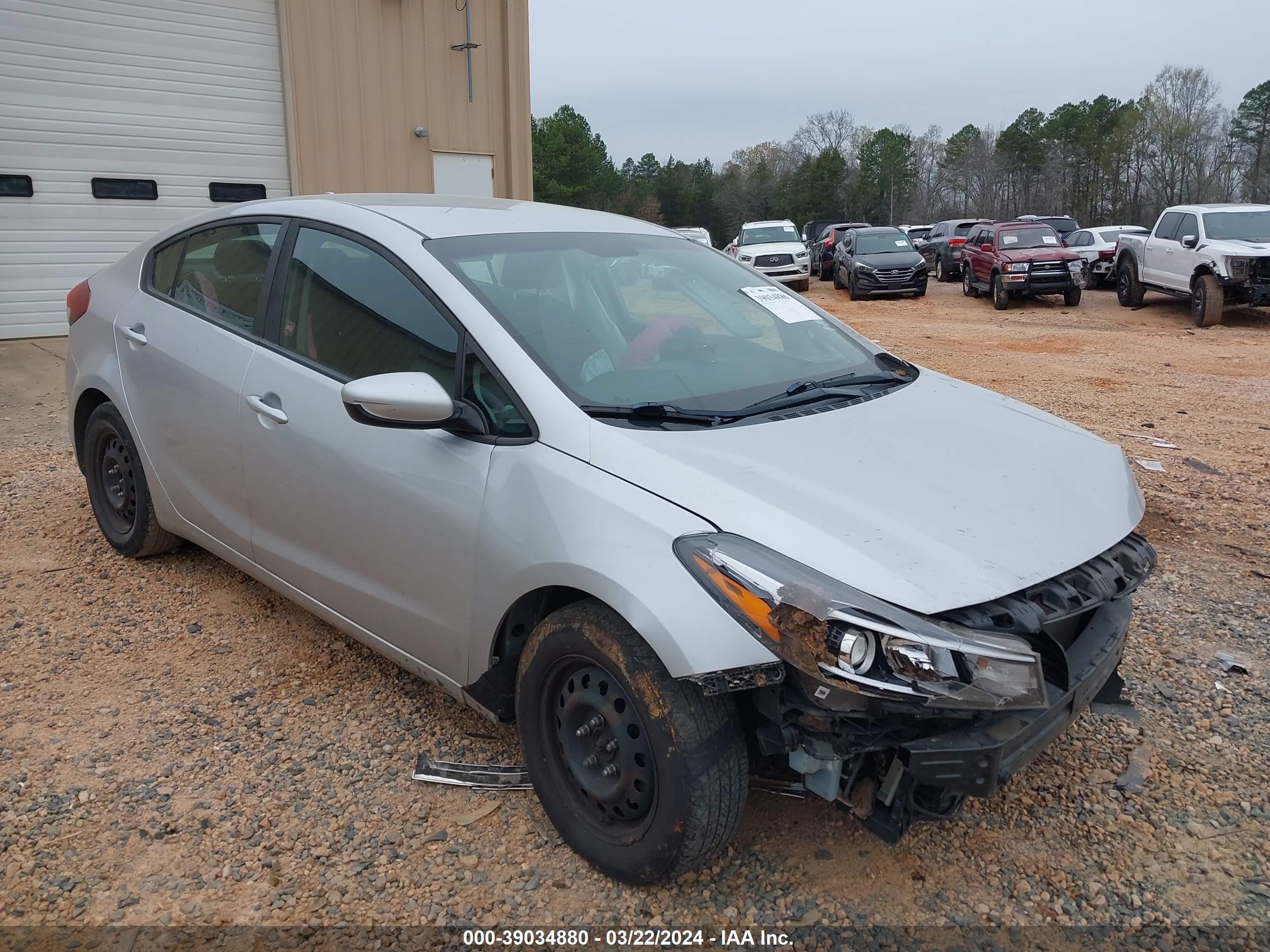 KIA FORTE 2017 3kpfk4a75he140345