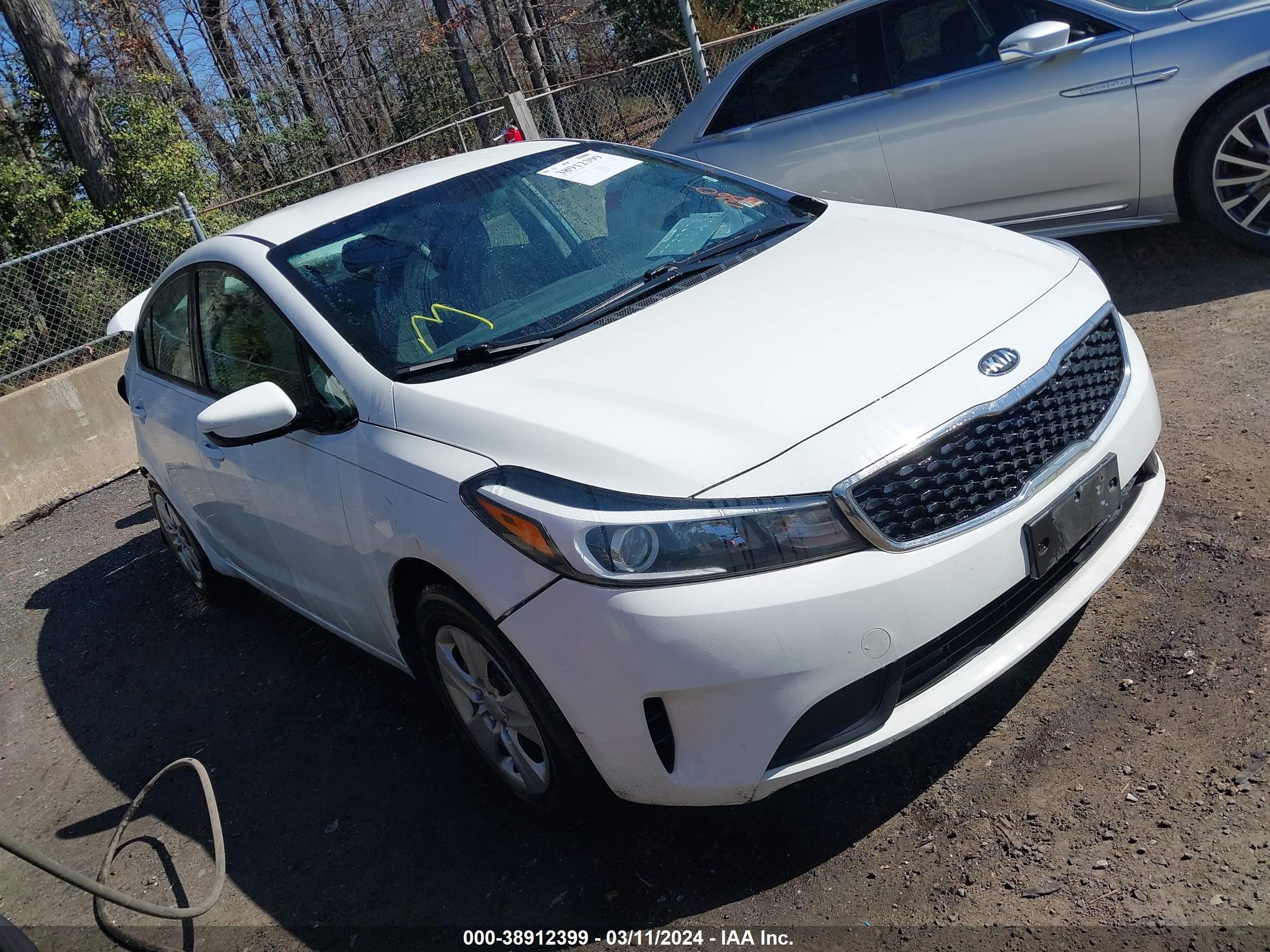 KIA FORTE 2017 3kpfk4a75he143682