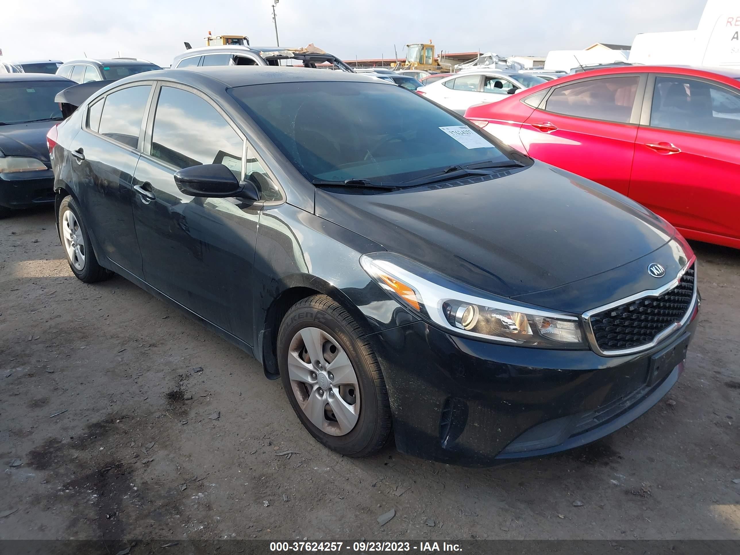 KIA FORTE 2017 3kpfk4a75he144895