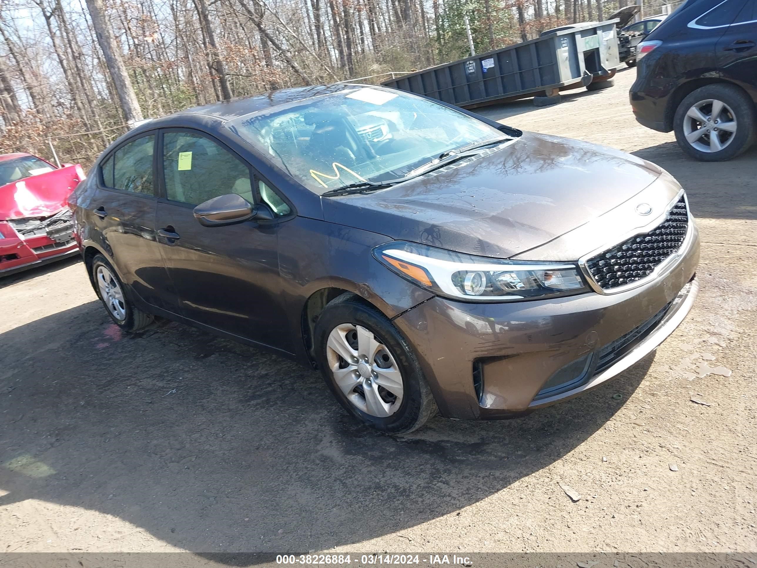 KIA FORTE 2017 3kpfk4a75he156951