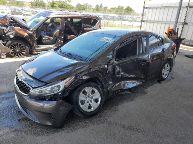 KIA FORTE LX 2018 3kpfk4a75je205782