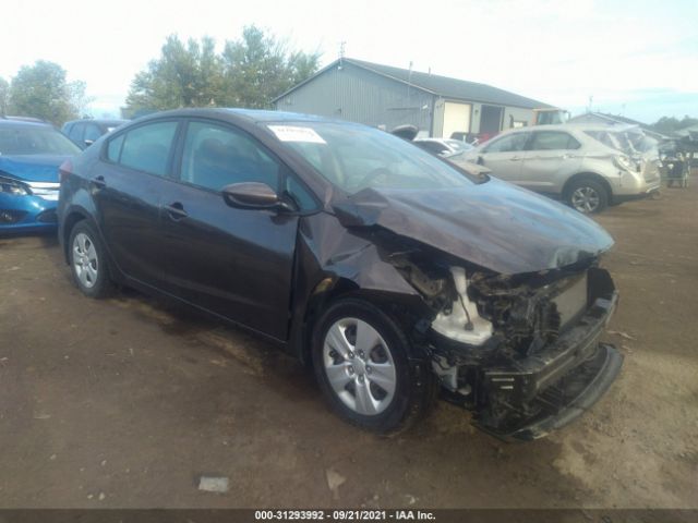 KIA FORTE 2018 3kpfk4a75je212098