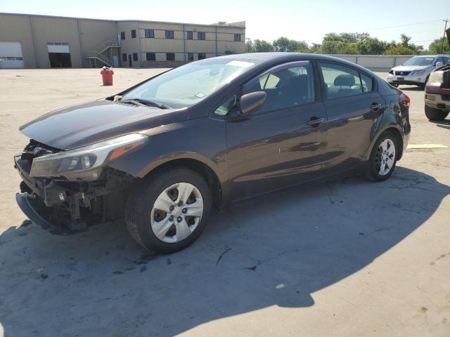 KIA FORTE LX 2018 3kpfk4a75je227510