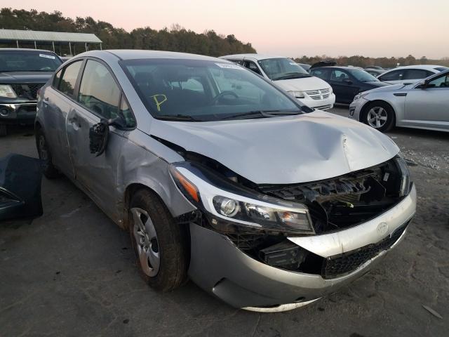 KIA FORTE LX 2018 3kpfk4a75je271023