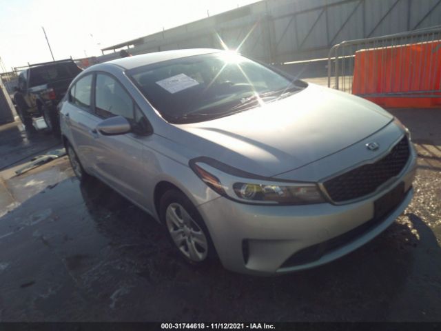 KIA FORTE 2017 3kpfk4a76he015256