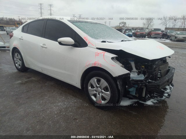 KIA FORTE 2017 3kpfk4a76he026578