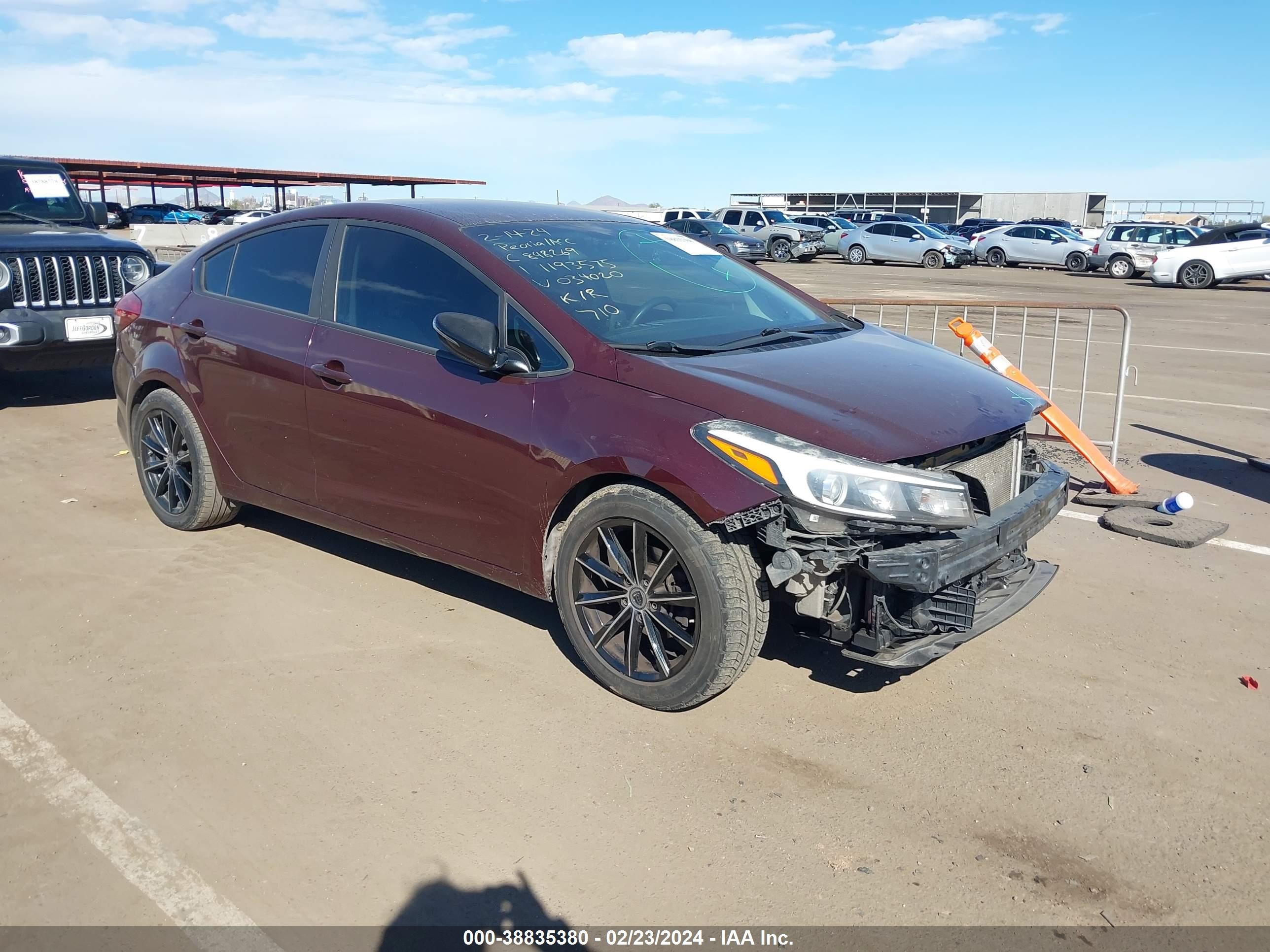 KIA FORTE 2017 3kpfk4a76he034020