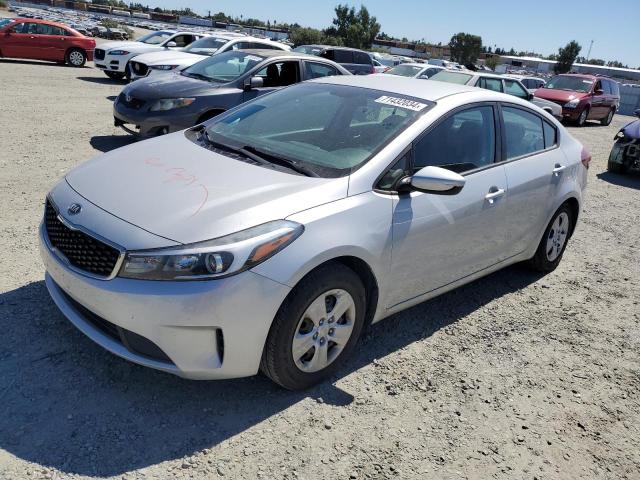 KIA FORTE LX 2017 3kpfk4a76he038729