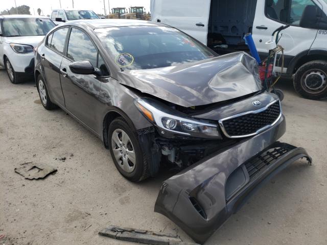 KIA FORTE LX 2017 3kpfk4a76he048015