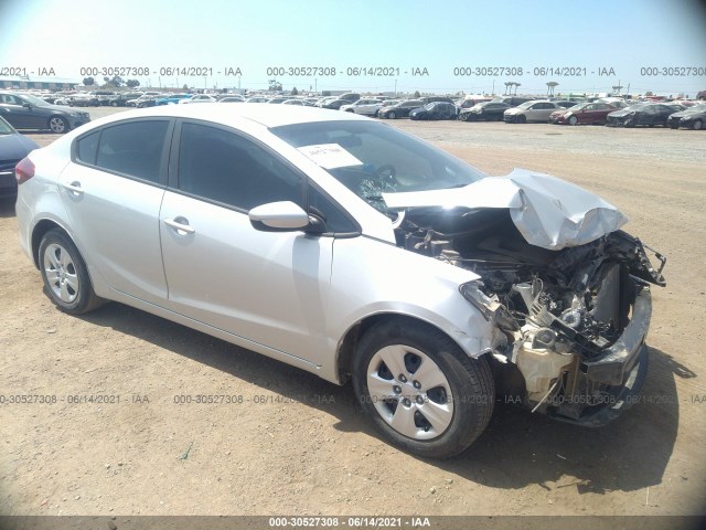 KIA FORTE 2017 3kpfk4a76he068314