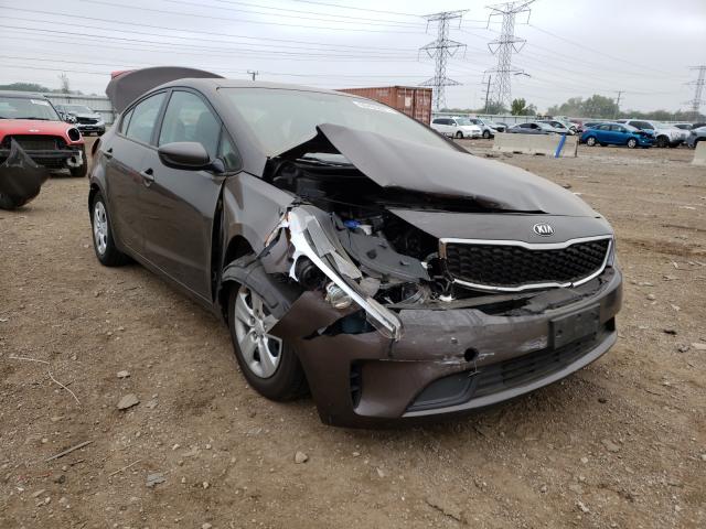 KIA FORTE LX 2017 3kpfk4a76he081421