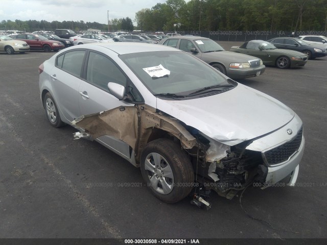 KIA FORTE 2017 3kpfk4a76he141780