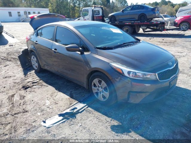 KIA FORTE 2017 3kpfk4a76he156957