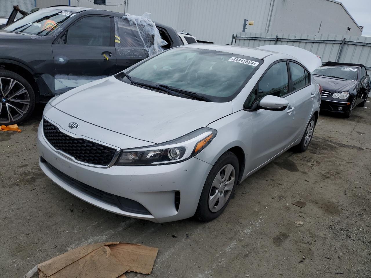 KIA FORTE 2018 3kpfk4a76je220050