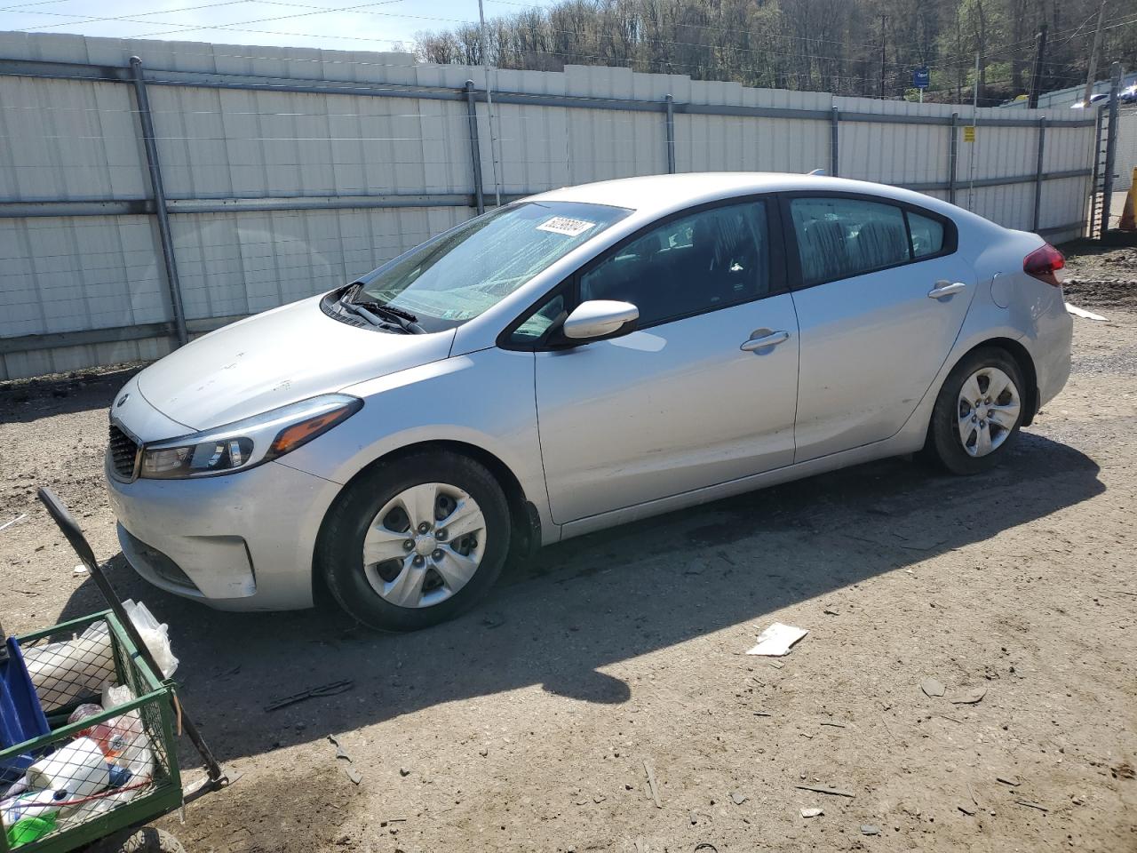 KIA FORTE 2018 3kpfk4a76je222350