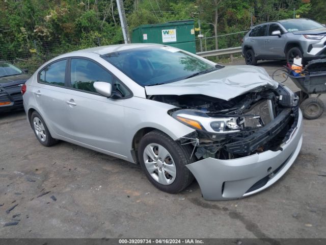 KIA FORTE 2018 3kpfk4a76je246583