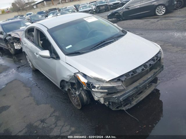 KIA FORTE 2018 3kpfk4a76je249290