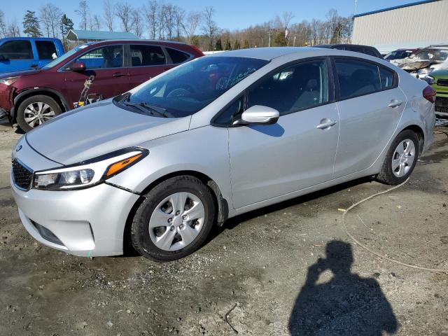 KIA FORTE 2018 3kpfk4a76je259642