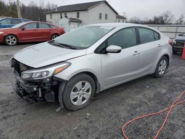 KIA FORTE LX 2018 3kpfk4a76je270785