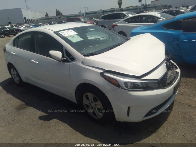 KIA FORTE 2017 3kpfk4a77he027626