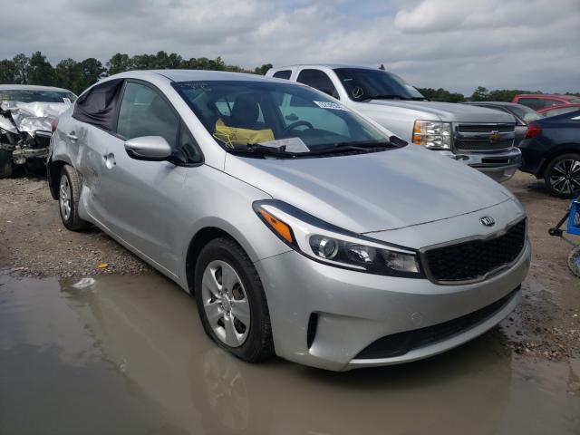 KIA FORTE LX 2017 3kpfk4a77he032969