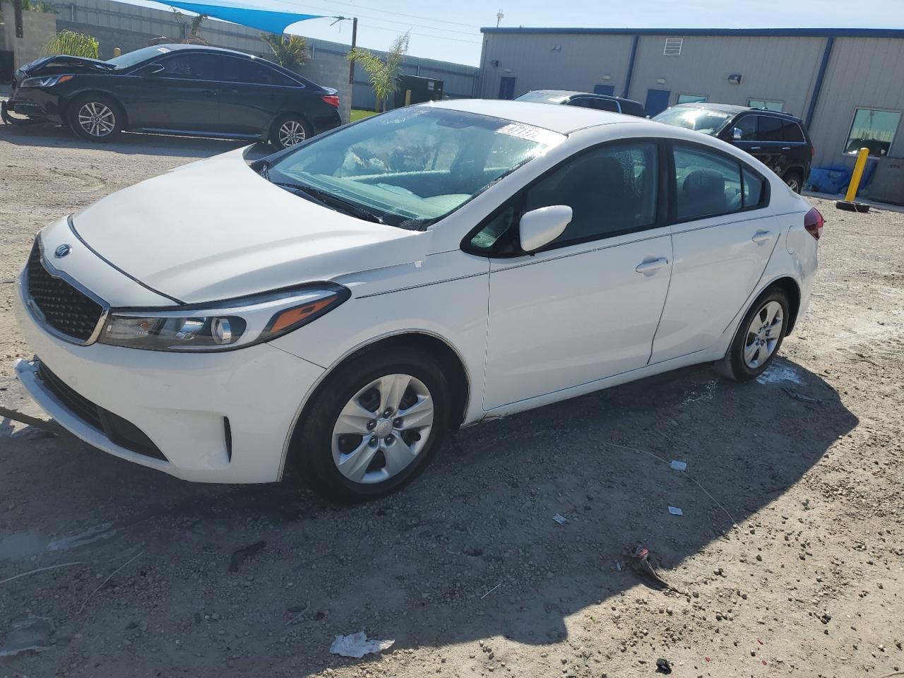 KIA FORTE 2017 3kpfk4a77he044488