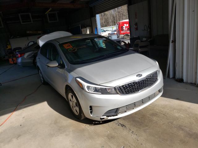 KIA FORTE LX 2017 3kpfk4a77he049254