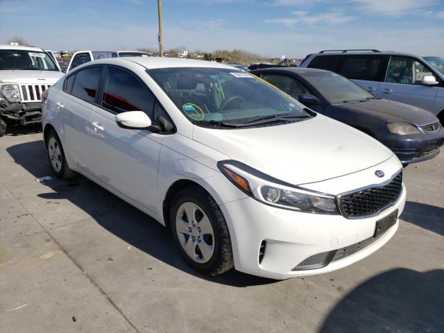 KIA FORTE LX 2017 3kpfk4a77he079211