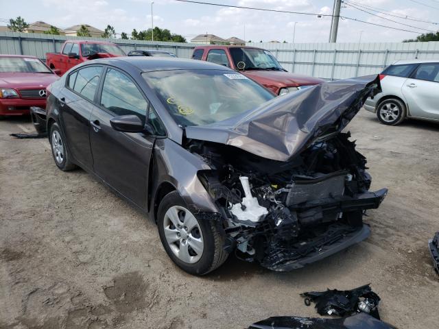 KIA FORTE LX 2017 3kpfk4a77he138970