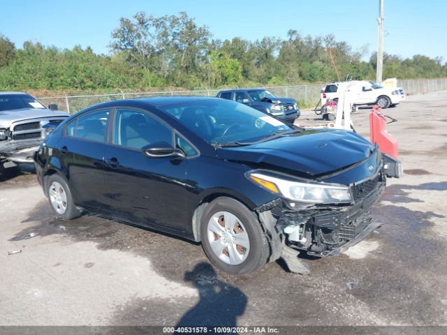 KIA FORTE 2018 3kpfk4a77je180478