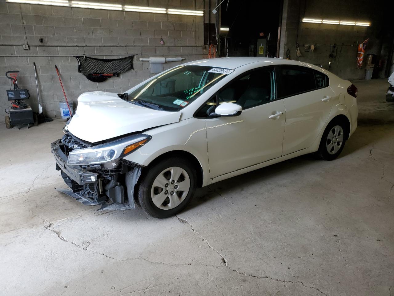 KIA FORTE 2018 3kpfk4a77je202527