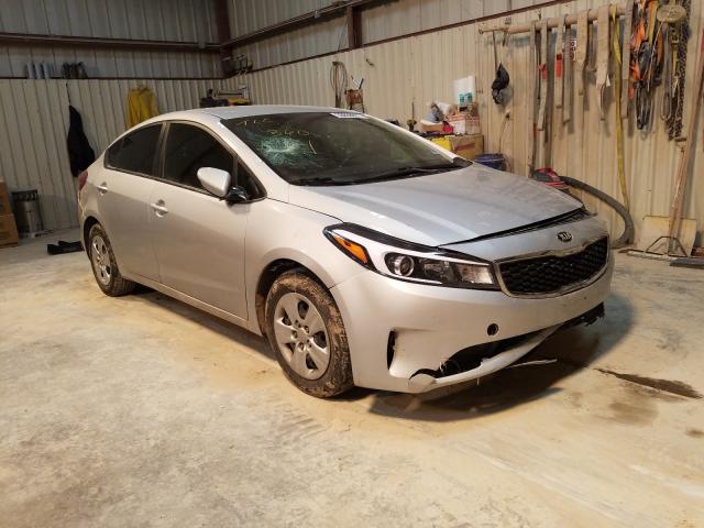 KIA FORTE LX 2018 3kpfk4a77je206027