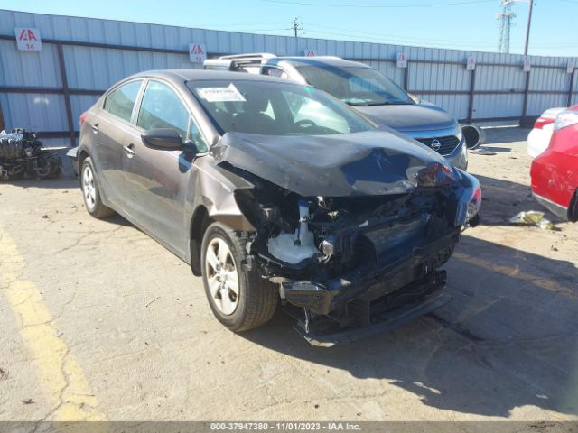 KIA FORTE 2018 3kpfk4a77je219179