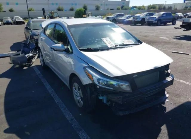 KIA FORTE 2018 3kpfk4a77je265613