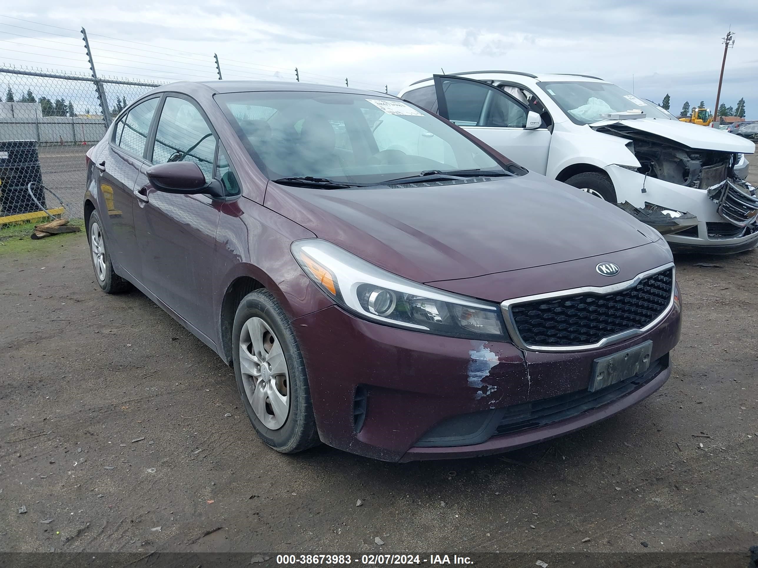 KIA FORTE 2017 3kpfk4a78he116380