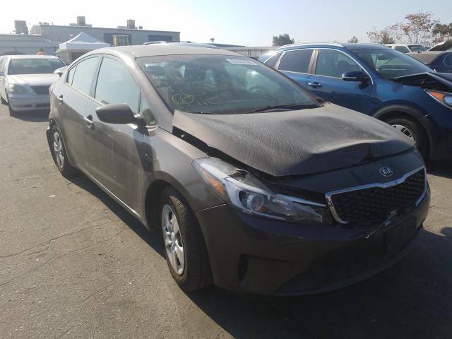 KIA FORTE LX 2018 3kpfk4a78je185110