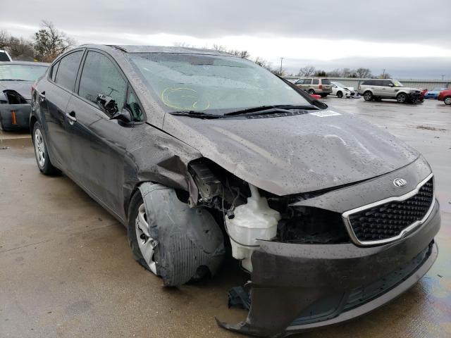 KIA FORTE LX 2018 3kpfk4a78je215982